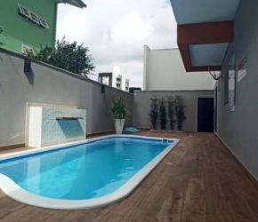Apartamento no Bairro Saguaçú em Joinville com 3 Dormitórios (1 suíte) e 92 m² - KA097