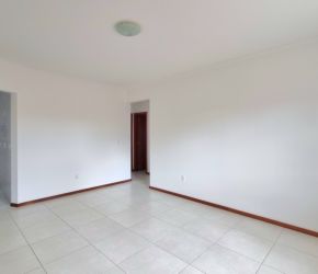 Apartamento no Bairro Santo Antônio em Joinville com 3 Dormitórios (1 suíte) e 75 m² - 00094.002