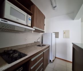 Apartamento no Bairro Santo Antônio em Joinville com 2 Dormitórios (1 suíte) e 61 m² - 12559.001