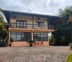 Casa no Bairro América em Joinville com 6 Dormitórios - LG8888