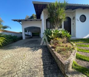 Casa no Bairro Anita Garibaldi em Joinville com 4 Dormitórios - 25047N
