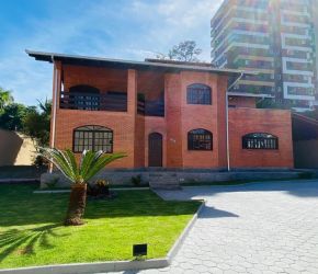 Casa no Bairro Anita Garibaldi em Joinville com 6 Dormitórios (3 suítes) - LG8875