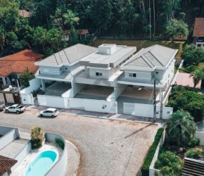 Casa no Bairro Atiradores em Joinville com 4 Dormitórios (2 suítes) - LG8188