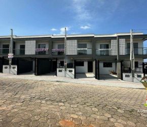 Casa no Bairro Aventureiro em Joinville com 2 Dormitórios e 74 m² - SO0298