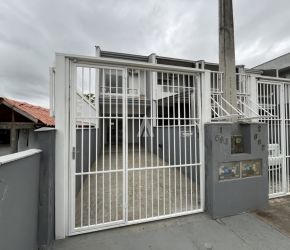 Casa no Bairro Aventureiro em Joinville com 2 Dormitórios e 73 m² - 12569.001