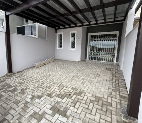 Casa no Bairro Boa Vista em Joinville com 3 Dormitórios (1 suíte) e 89.59 m² - 70216574