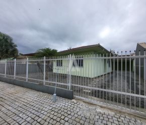 Casa no Bairro Boa Vista em Joinville com 3 Dormitórios (1 suíte) e 90 m² - 03430.001