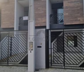 Casa no Bairro Bom Retiro em Joinville com 2 Dormitórios (2 suítes) - LG8977