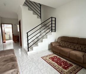 Casa no Bairro Comasa em Joinville com 2 Dormitórios - 27764