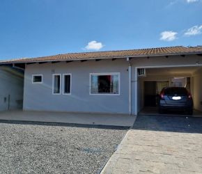 Casa no Bairro Costa e Silva em Joinville com 2 Dormitórios (1 suíte) - LG8487