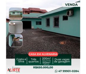 Casa no Bairro Costa e Silva em Joinville com 3 Dormitórios (1 suíte) - 269