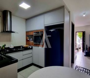 Casa no Bairro Costa e Silva em Joinville com 2 Dormitórios - 25548N