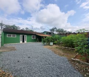 Casa no Bairro Floresta em Joinville com 3 Dormitórios e 95 m² - 03827.004