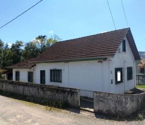 Casa no Bairro Floresta em Joinville com 3 Dormitórios e 98 m² - SR059