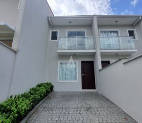 Casa no Bairro Glória em Joinville com 2 Dormitórios e 60 m² - 06161.004