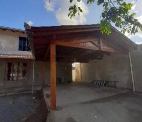 Casa no Bairro Guanabara em Joinville com 6 Dormitórios (2 suítes) e 200 m² - 2289