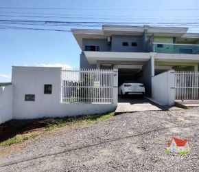 Casa no Bairro Iririú em Joinville com 3 Dormitórios (1 suíte) e 103 m² - SO0346