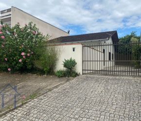 Casa no Bairro Itaum em Joinville com 4 Dormitórios (2 suítes) e 166 m² - TT0942L