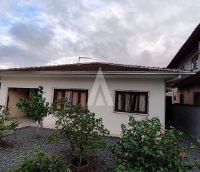 Casa no Bairro Jardim Sofia em Joinville com 4 Dormitórios - 27827N