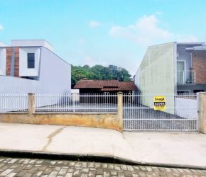 Casa no Bairro Nova Brasília em Joinville com 2 Dormitórios e 72 m² - 08199.001