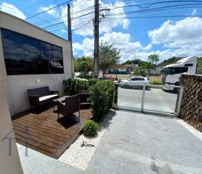 Casa no Bairro Nova Brasília em Joinville com 3 Dormitórios (1 suíte) e 115 m² - TT0700V