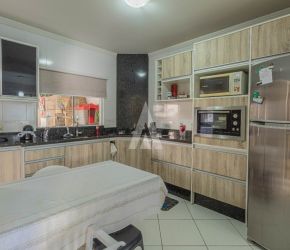 Casa no Bairro Nova Brasília em Joinville com 2 Dormitórios (1 suíte) - 24707N
