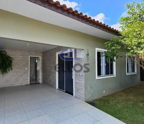 Casa no Bairro Paranaguamirim em Joinville com 3 Dormitórios e 140 m² - 02728001