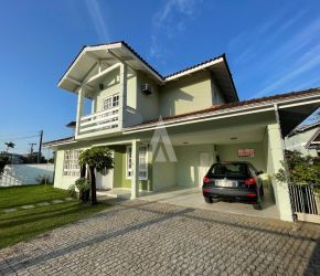 Casa no Bairro Santo Antônio em Joinville com 2 Dormitórios (1 suíte) - 23903A