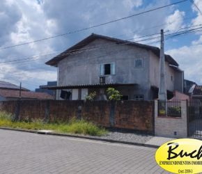 Casa no Bairro Vila Nova em Joinville com 6 Dormitórios (1 suíte) - BU54027V