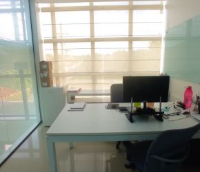 Sala/Escritório no Bairro América em Joinville com 130 m² - 04811.005