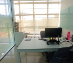 Sala/Escritório no Bairro América em Joinville com 190 m² - 04811.007