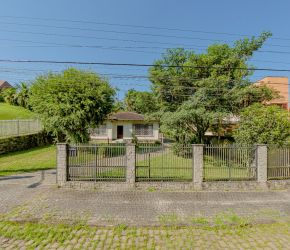 Terreno no Bairro América em Joinville com 2470 m² - DI108