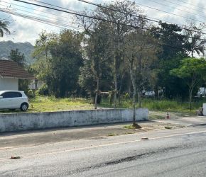 Terreno no Bairro América em Joinville com 1900 m² - LG9012