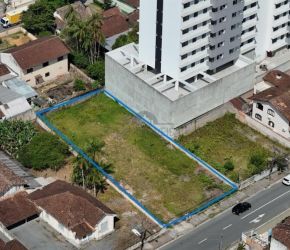 Terreno no Bairro Floresta em Joinville com 862 m² - LG9322