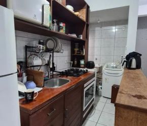 Apartamento no Bairro Aririú em Palhoça com 2 Dormitórios - 467271