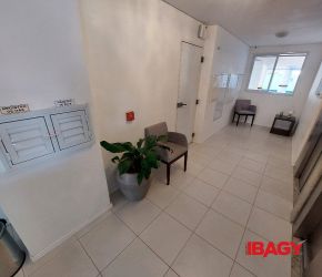 Apartamento no Bairro Caminho Novo em Palhoça com 2 Dormitórios (1 suíte) e 62.75 m² - 123232