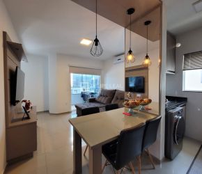 Apartamento no Bairro Nova Palhoça em Palhoça com 2 Dormitórios (1 suíte) e 64 m² - 20733