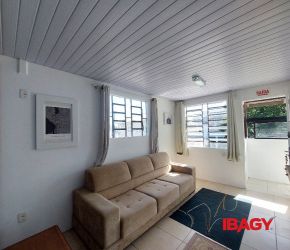 Apartamento no Bairro Ponte do Imaruim em Palhoça com 2 Dormitórios e 58.84 m² - 122835