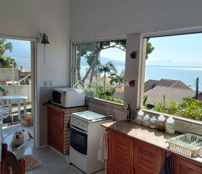 Casa no Bairro Praia de Fora em Palhoça com 2 Dormitórios - 656523