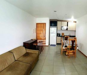 Apartamento no Bairro Centro em Penha com 3 Dormitórios (1 suíte) e 92 m² - 4440