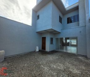 Casa no Bairro Praia de Armação do Itapocorói em Penha com 3 Dormitórios (3 suítes) - 4071581