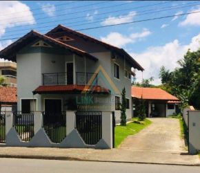Casa no Bairro Ribeirão Areia em Pomerode com 8 Dormitórios (3 suítes) e 337.55 m² - 4760033
