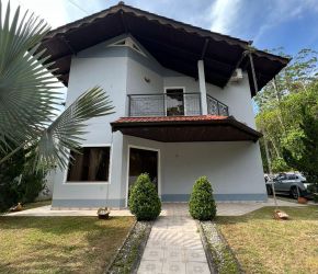 Casa no Bairro Ribeirão Areia em Pomerode com 4 Dormitórios (1 suíte) e 723 m² - 189