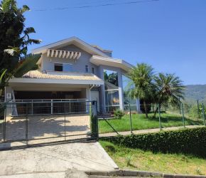 Casa no Bairro Ribeirão Areia em Pomerode com 3 Dormitórios (3 suítes) e 261.18 m² - 1111