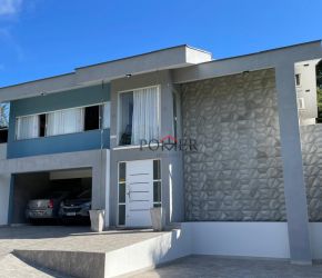 Casa no Bairro Ribeirão Areia em Pomerode com 4 Dormitórios (4 suítes) e 330 m² - 7060819