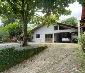 Casa no Bairro Ribeirão Clara em Pomerode com 2 Dormitórios e 135 m² - 5440605