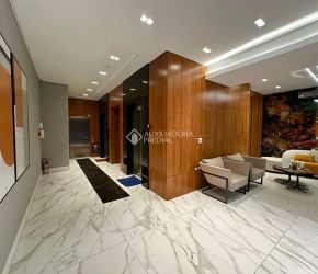 Apartamento no Bairro Perequê em Porto Belo com 4 Dormitórios (4 suítes) - 713398