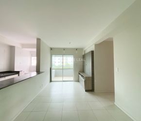 Apartamento no Bairro Areias em São José com 3 Dormitórios (1 suíte) e 78 m² - 21133