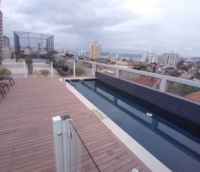 Apartamento no Bairro Barreiros em São José com 2 Dormitórios (1 suíte) - 455336