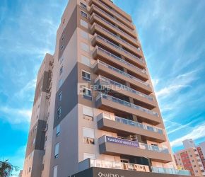 Apartamento no Bairro Barreiros em São José com 3 Dormitórios (1 suíte) e 90 m² - 21301
